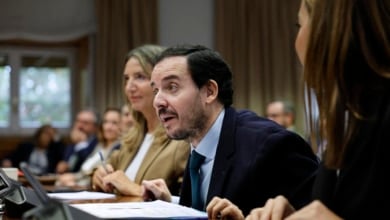 El PP desaprovecha la comparecencia de Sánchez en un interrogatorio atropellado