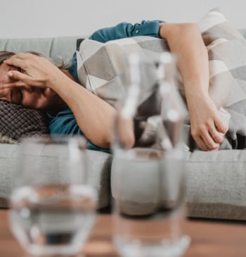 Esta es la explicación científica de la resaca: motivos para tener cuidado [...]