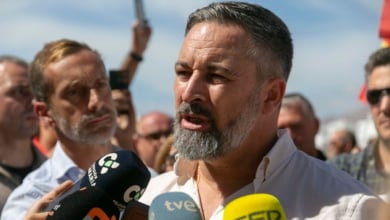 Abascal se niega a entrar en el debate de la moción porque "es una operación de propaganda de los separatistas"