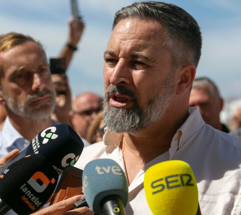 Abascal se niega a entrar en el debate de la moción porque "es una operación de propaganda de los separatistas"