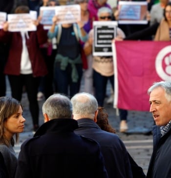 El alcalde de Pamplona pide ser "prudentes" con los encarcelados por agresión [...]