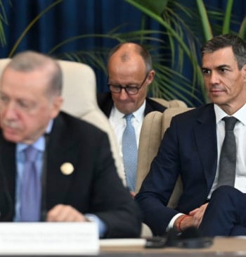 Sánchez insiste en que "no hay financiación irregular" en el PSOE: "Puedo [...]