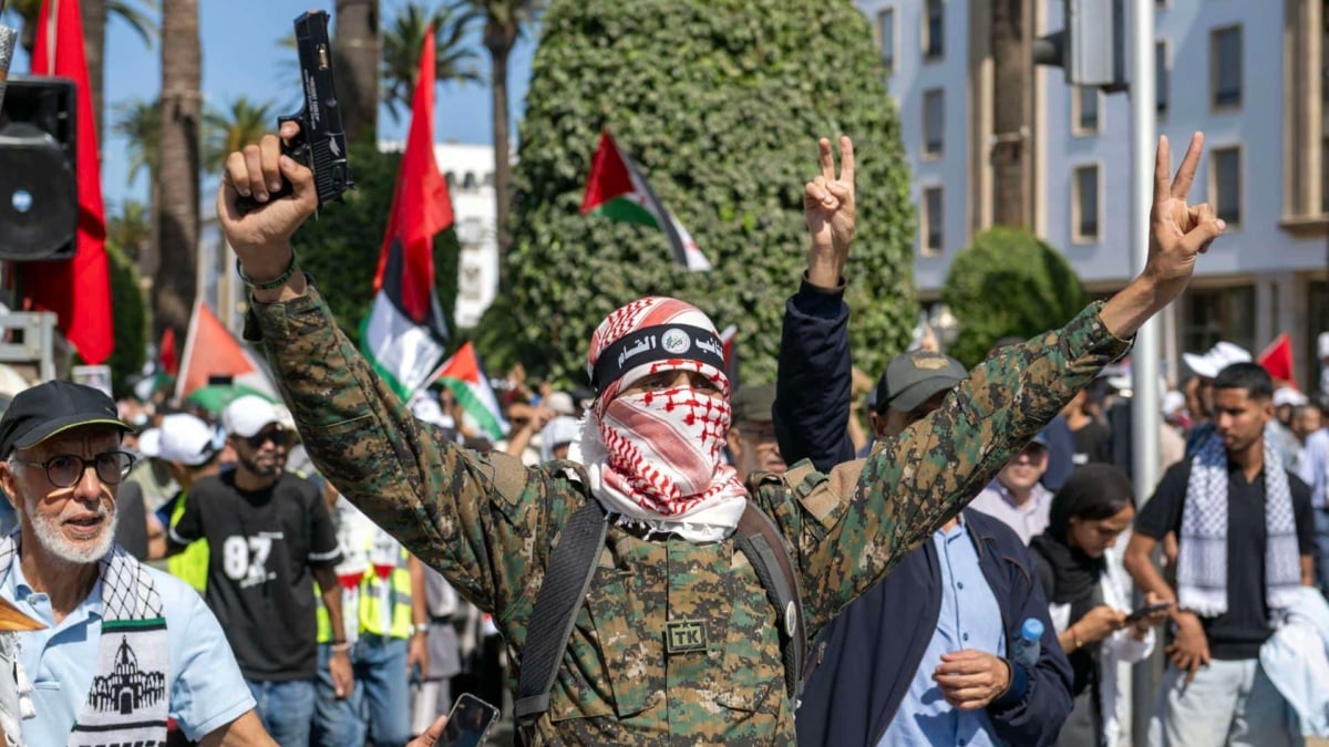 De "Trump el carnicero" a banderas de Israel en llamas: los marroquíes exigen a Mohamed VI romper con Netanyahu