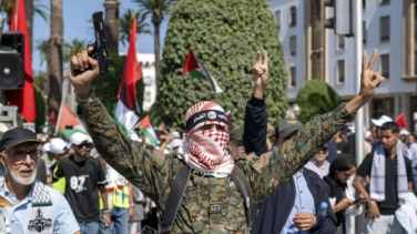 De "Trump el carnicero" a banderas de Israel en llamas: los marroquíes exigen a Mohamed VI romper con Netanyahu