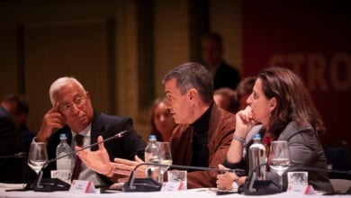 El Gobierno propone a la UE acabar con el cambio de hora estacional en 2026