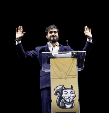 Alvise arranca su carrera a las generales apostando por deportaciones masivas y [...]