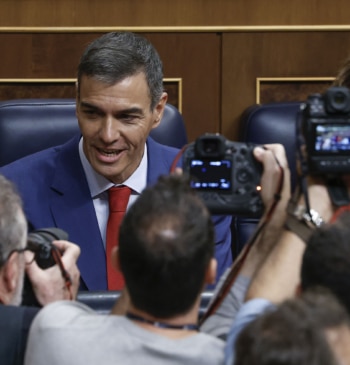 Feijóo sale al choque total y anuncia que llamará a Sánchez a [...]