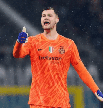 El portero español Josep Martínez del Inter de Milán, implicado en un [...]