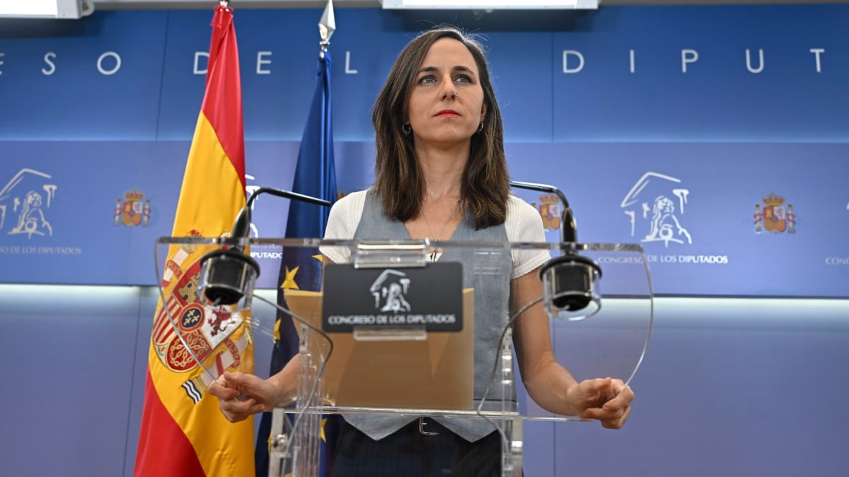 MADRID, 01/10/2025.- La diputada del Grupo Mixto Ione Belarra da una rueda de prensa en el marco de la reunión de la Junta de Portavoces, este miércoles, en el Congreso de los Diputados. EFE/ Fernando Villar