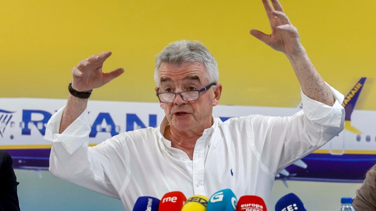 O´Leary pide la renuncia de Bustinduy