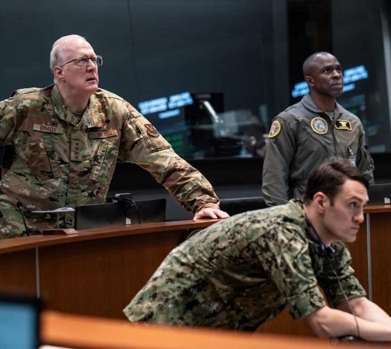 El final explicado de 'Una casa llena de dinamita', la película que arrasa en Netflix