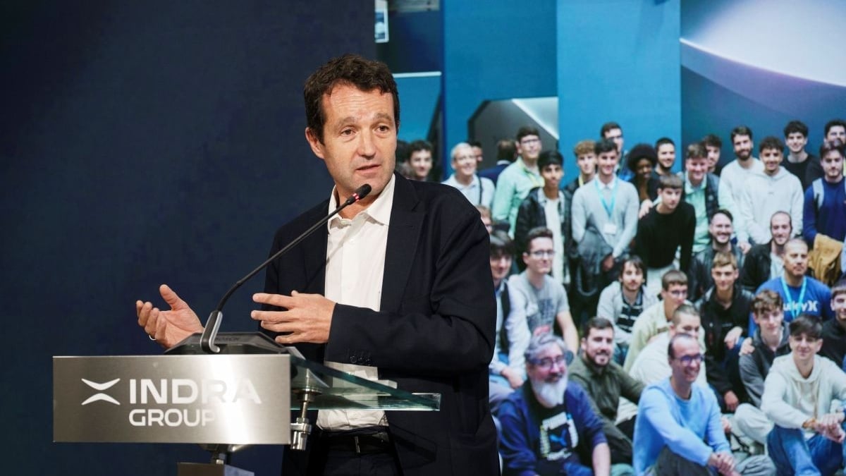 Ángel Escribano, presidente de Indra Group: “La FP y el talento técnico son clave para liderar la reindustrialización de España”