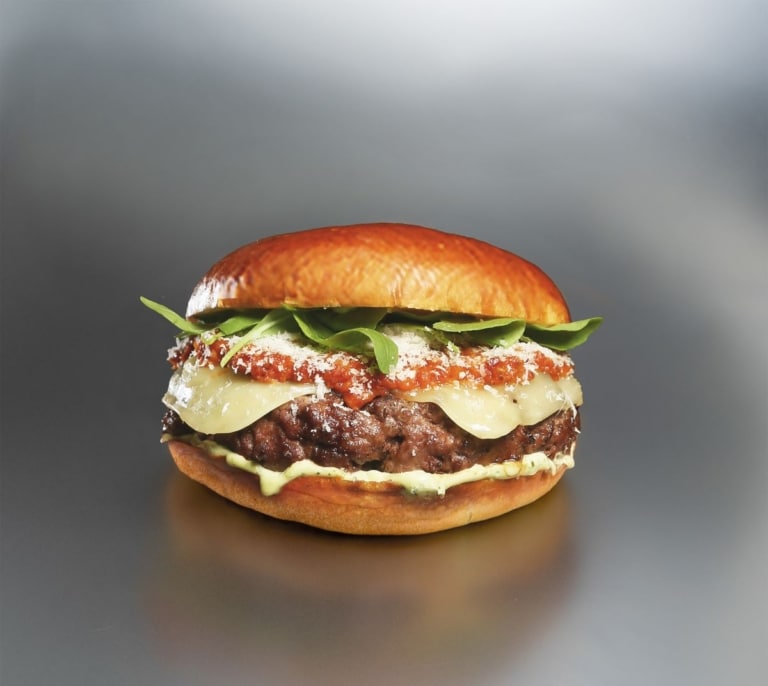 New York Burger propone vivir la experiencia ‘At the Table’