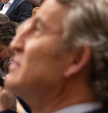 Abascal endurece más el discurso en inmigración de Vox: "Ni legales ni [...]