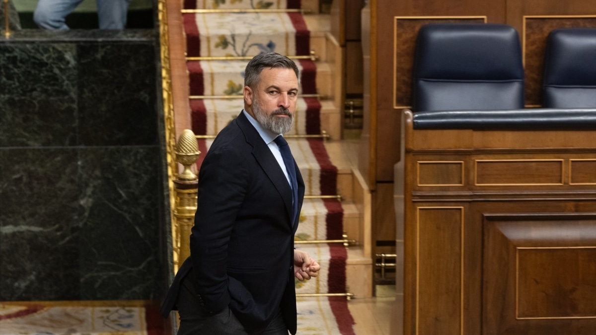 Vox se abre a una moción de censura a Sánchez con Junts