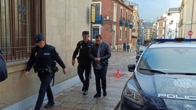Juicio por crimen de Nochebuena en León: hijo acusado de matar a su madre durante brote psicótico