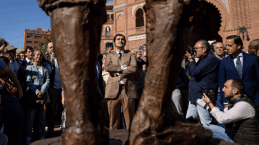 Morante inaugura el monumento a Antoñete y Madrid celebra la salud de los toros: “Cuanto más quieren atacar la fiesta, más llenan las plazas”