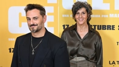 Asier Etxeandia y Elvira Mínguez, un falangista y una anarquista en 'La cena': "España está muy tonta últimamente"