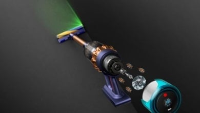 Este es el aspirador escoba que revela la suciedad invisible y que Dyson ha rebajado 150€