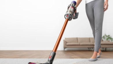 Aspirador escoba Dyson Cyclone V10 Absolute: práctico, eficiente y cómodo de usar ahora por menos de 380€