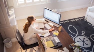 Los autónomos que trabajan en casa ya pueden deducirse el IRPF si viven de alquiler