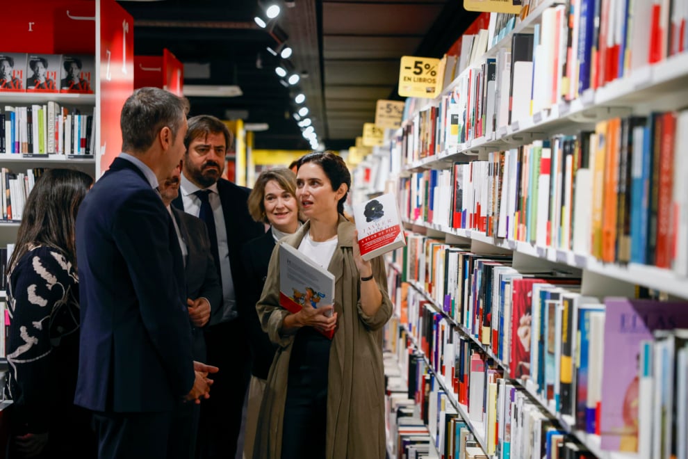Isabel Díaz Ayuso en la inauguración de la reapertura del Fnac de Callao esta mañana