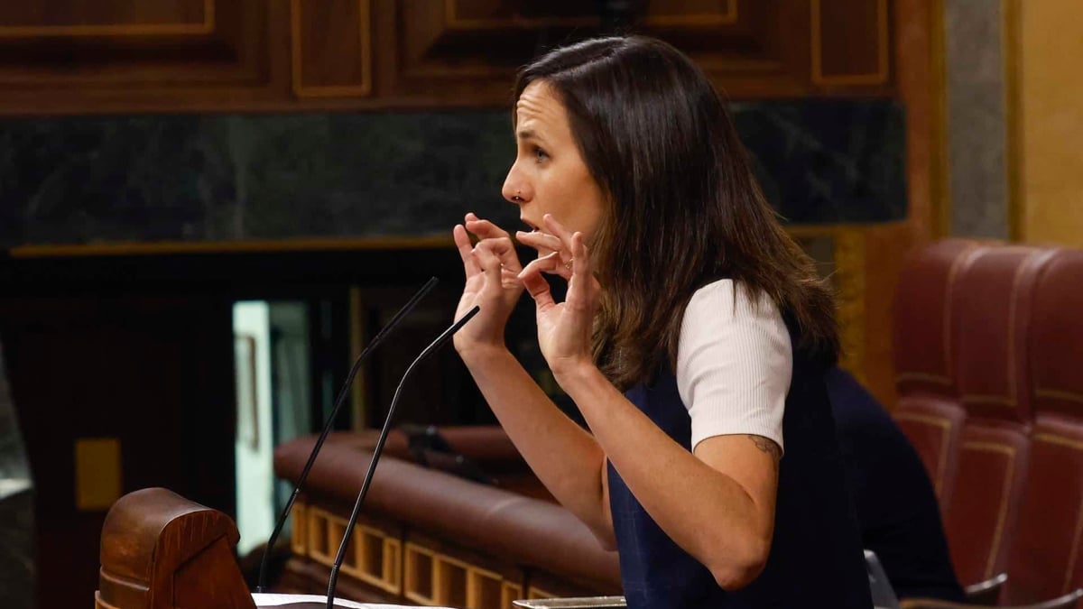 La diputada y secretaria general de Podemos, Ione Belarra, durante su intervención en el debate de embargo de armas a Israel de este martes en el Congreso. Se vota este miércoles