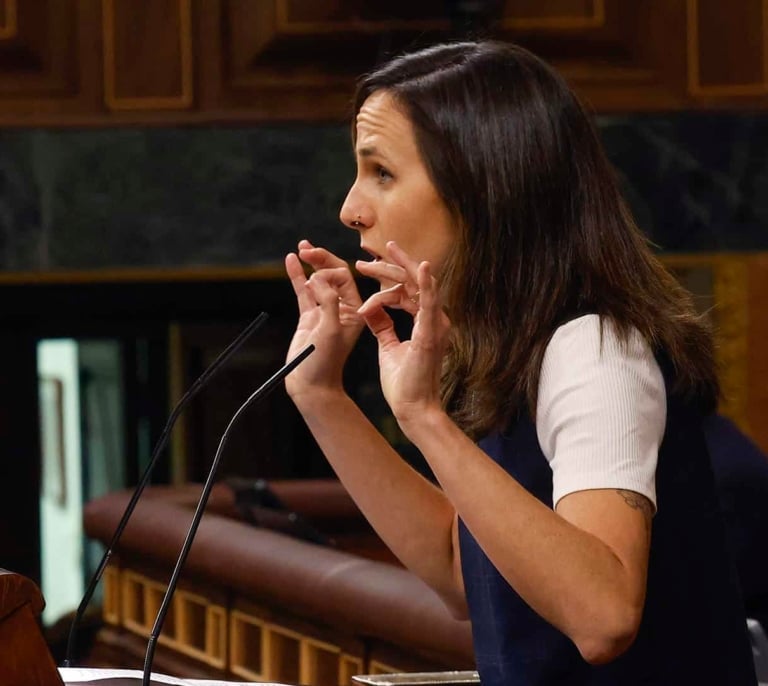 Podemos ya asume su 'aislamiento' en el Congreso si tumba el embargo de armas del Gobierno