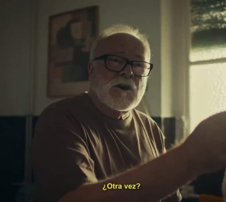 Es muy gracioso vivir con tus padres hasta los 70 años