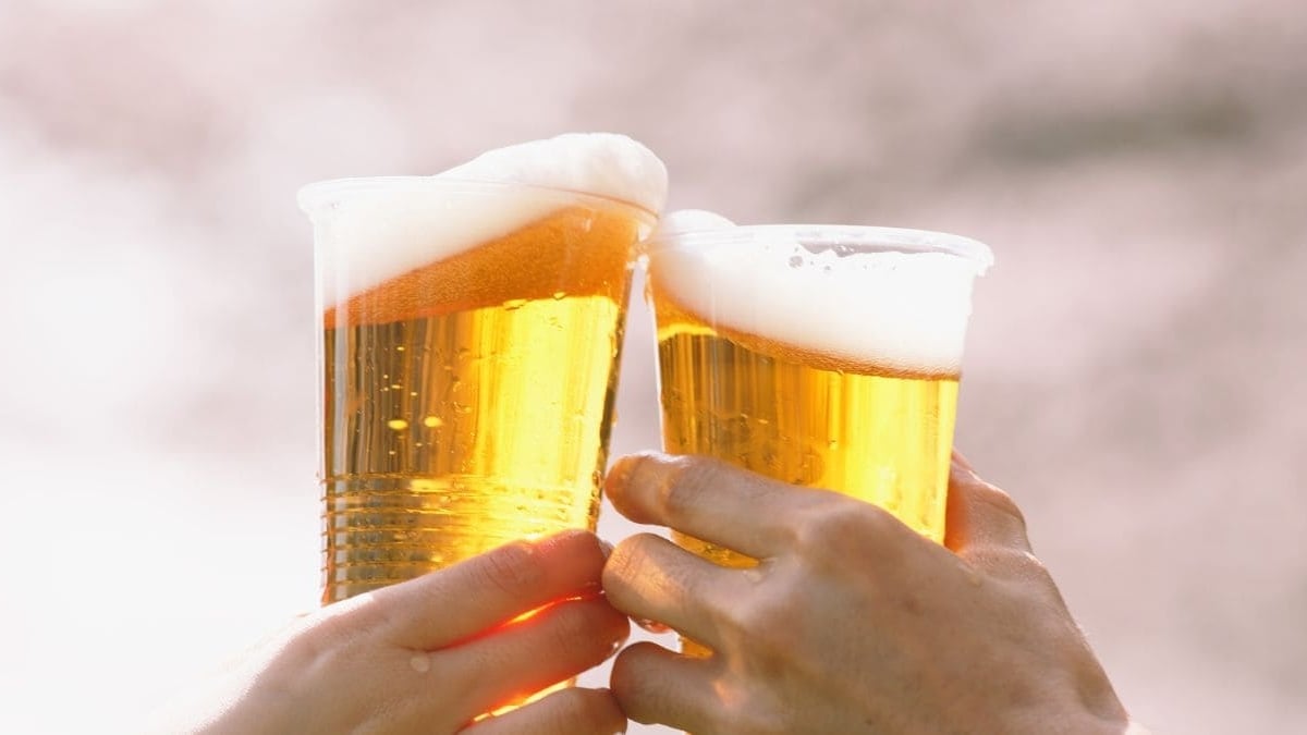 Cervezas rojas verdes