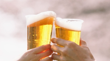 Este es el motivo por el que hay cervezas rojas y verdes