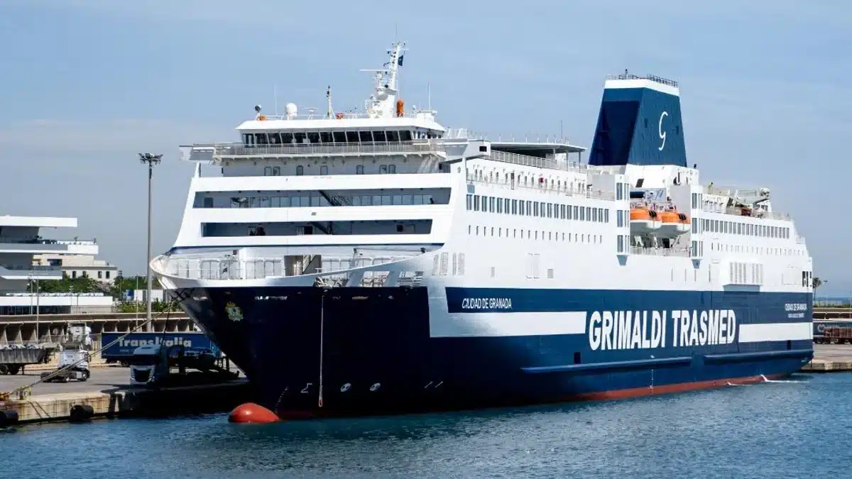 Descubre las rutas en ferry a Baleares e Italia