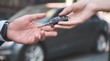 ¿Puedo conducir un coche aunque no esté incluido en el seguro?