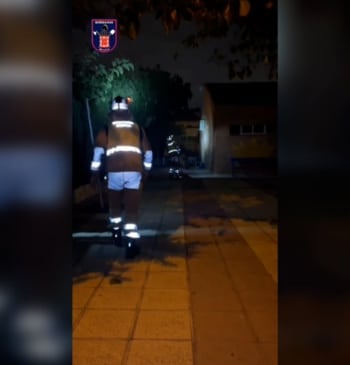 Cinco horas en bucle de "Cumpleaños feliz" y los bomberos de Murcia [...]