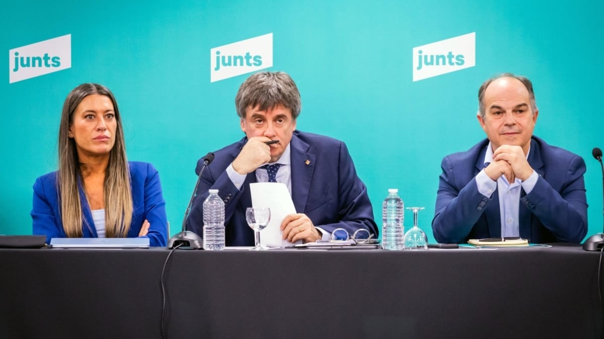 Nogueras, Puigdemont y Turull, en la Ejecutiva de Junts en Perpiñán.