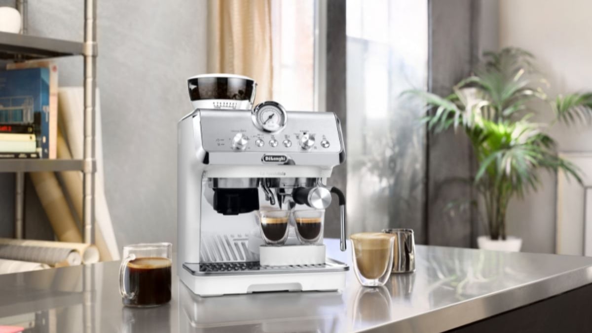 Specialista Arte: la cafetera más famosa de De’Longhi ahora está de ofertón en Amazon