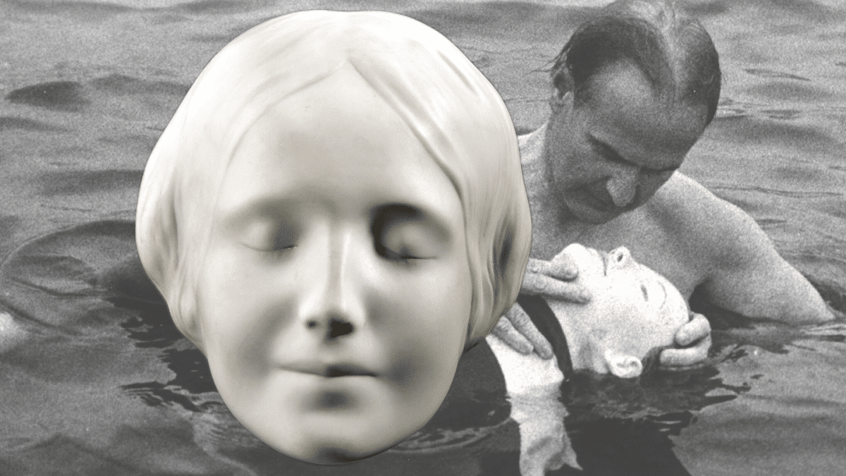 Reproducción de la máscara de la desconocida del Sena y Asmund Laerdal con el maniquí médico que lleva su rostro, Resusci Anne.