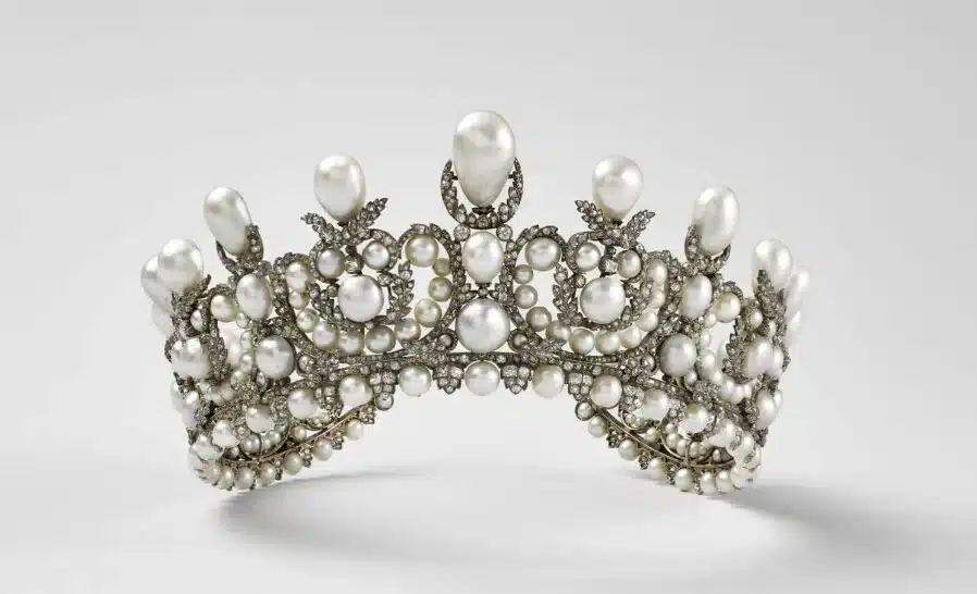 Estas son las joyas robadas en el Museo del Louvre