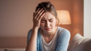 Qué es la regla del 20-20-20 y cómo aplicarla reduce el dolor de cabeza