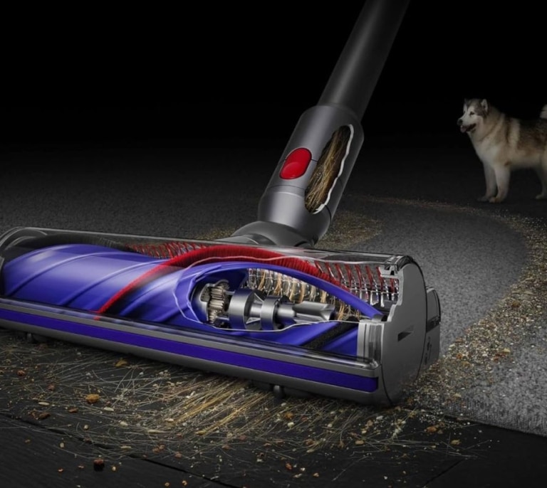 Dyson V8 Advanced con su succión potente y diseño ligero y práctico ahora por menos de 300€