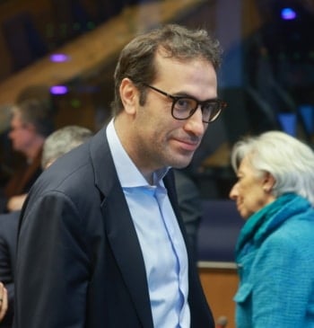 Moncloa evita escalar el choque con Díaz por los permisos por fallecimiento [...]