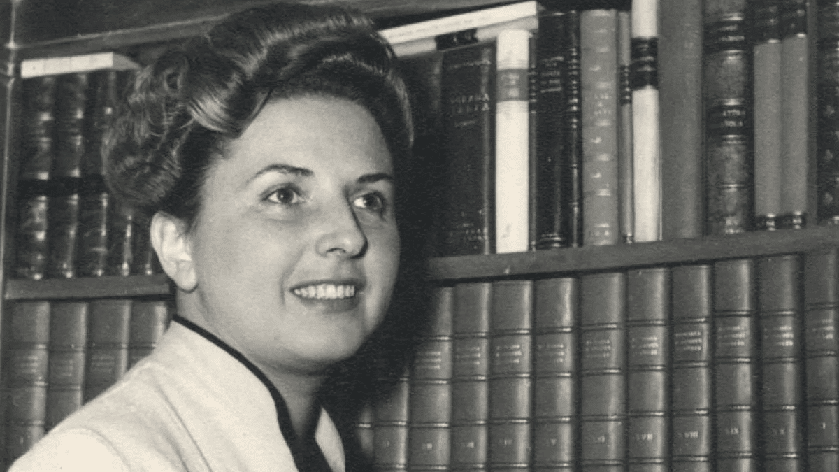 La escritora Elena Quiroga (1921-1995) en una imagen de juventud.
