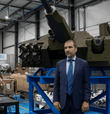 EM&E ultima su "fusión" con Indra: "No habrá despidos, contrataremos a más [...]