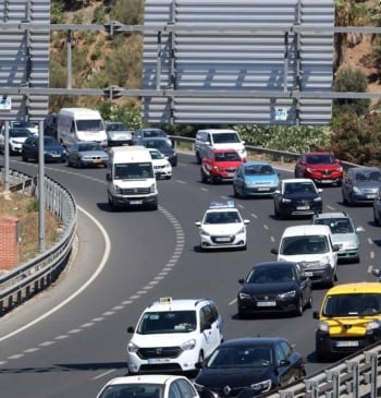 Mueren dos motoristas tras un accidente de tráfico en Málaga capital