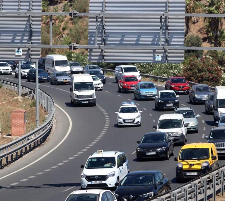 Mueren dos motoristas tras un accidente de tráfico en Málaga capital