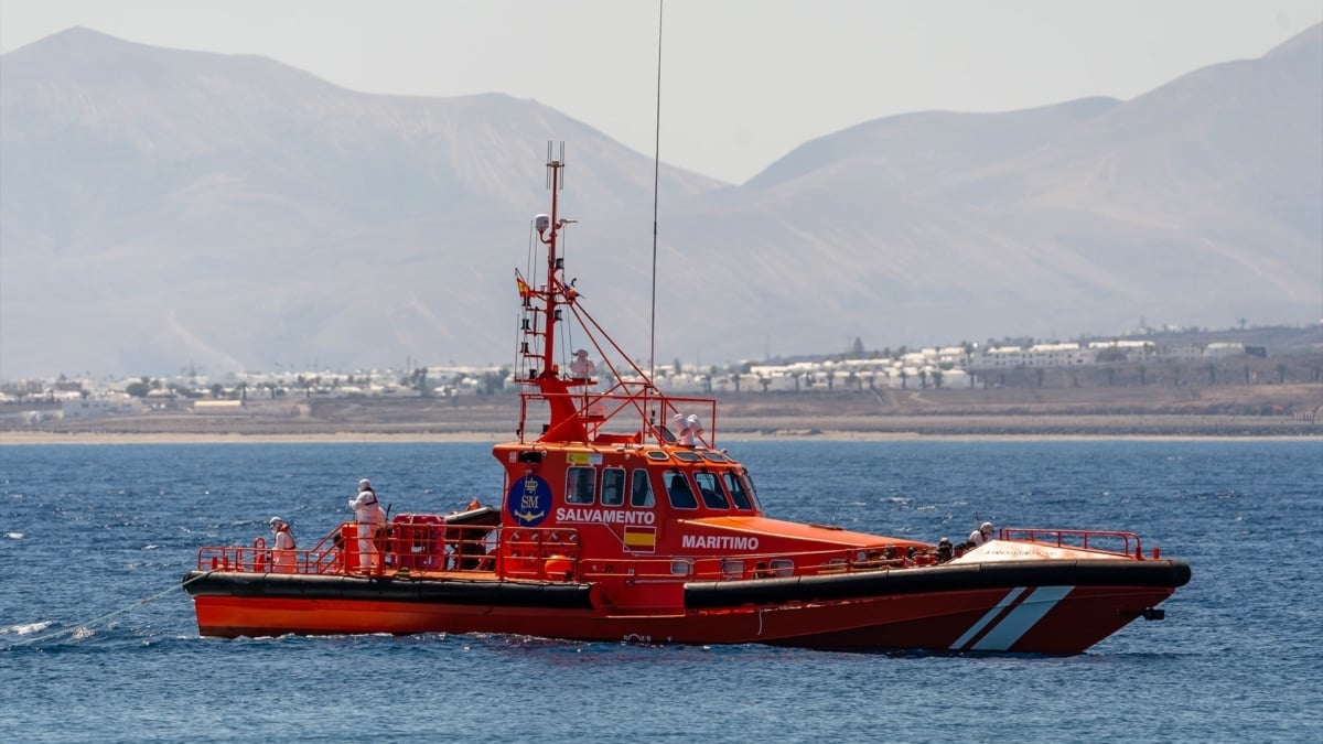 Un barco de Salvamento Marítimo, a su llegada al Muelle