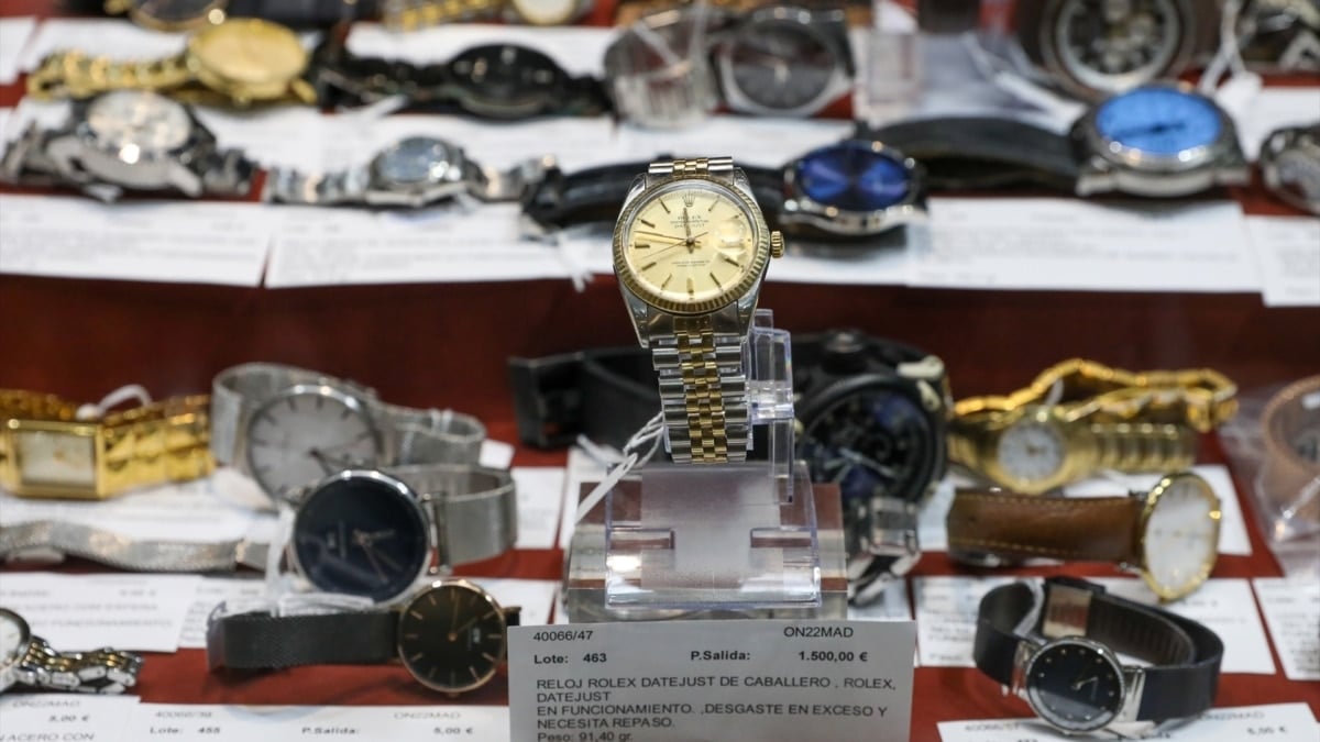 El oro sufre su mayor caída en cinco años tras haber tocado máximos históricos