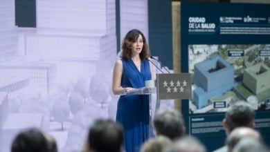 Ayuso 'gana' el premio Planeta