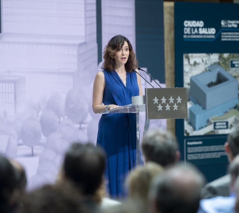 Ayuso 'gana' el premio Planeta