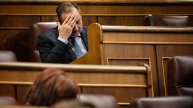 El PSOE sería el principal beneficiado de que Ábalos renunciara al acta de diputado